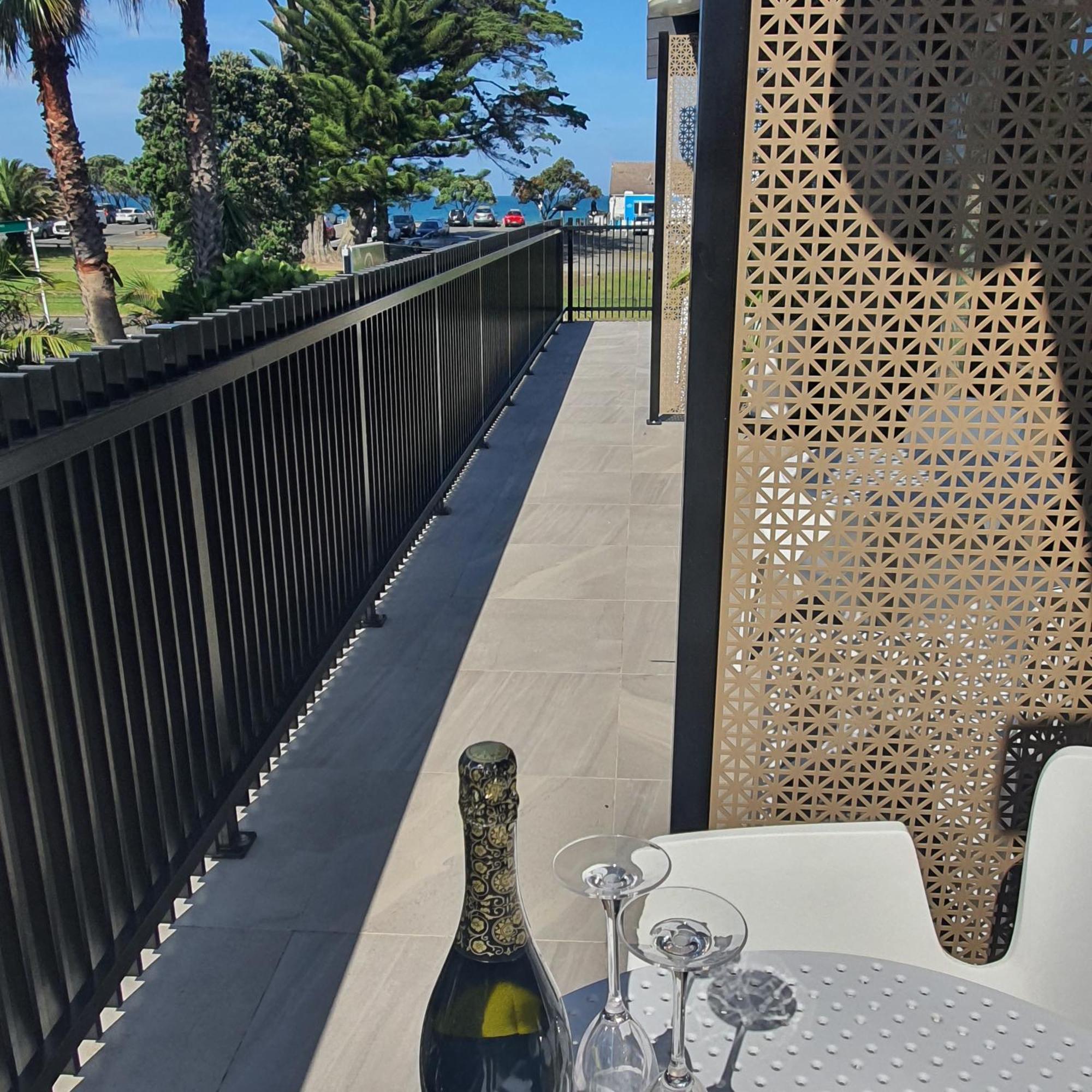 Orewa Beachcomber Exterior photo
