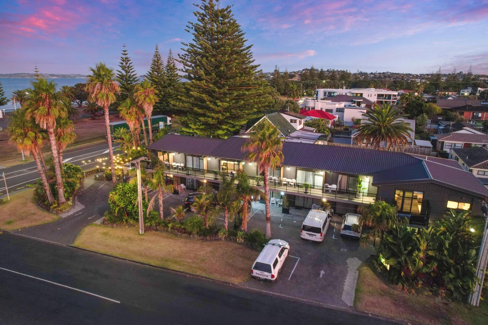 Orewa Beachcomber Exterior photo